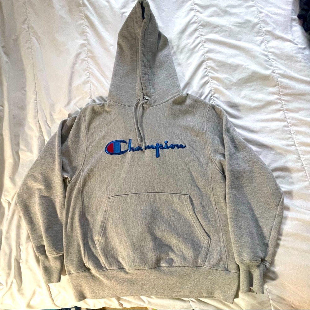 Champion hoodie men’s medium